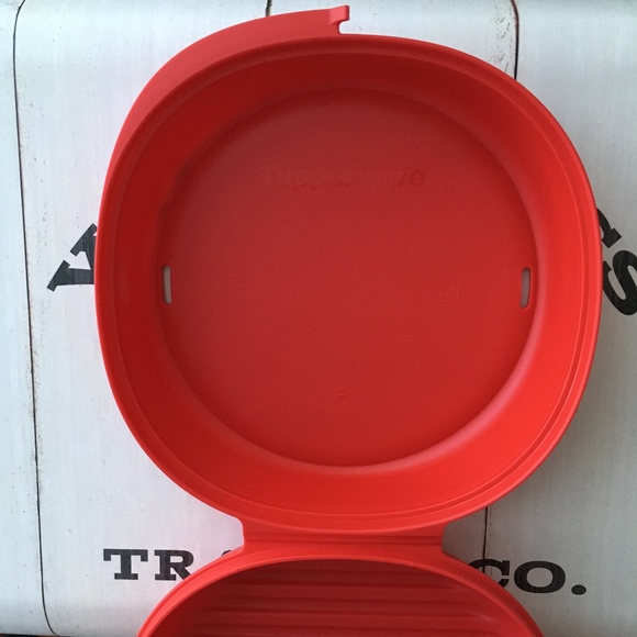 Tim Hortons reusable container - Picture 6 of 6